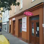 Jonashouse - Great Location Near Center- Personal Or Self Check-in * Bratislava
