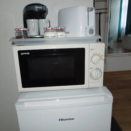 Jonashouse - Great Location Near Center- Personal Or Self Check-in Apartment