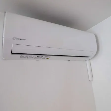 Apartament Jonashouse - Great Location Near Center- Personal Or Self Check-in Bratislava