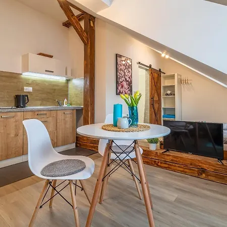 Apartman Jonas - Great Location Near Center *