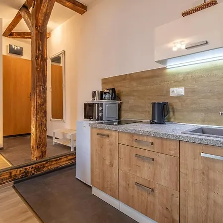 Jonas - Great Location Near Center Apartman *