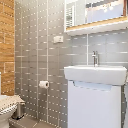 Apartman Jonas - Great Location Near Center
