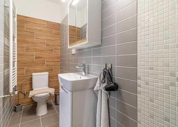 Jonashouse - Great Location Near Center- Personal Or Self Check-in アパート