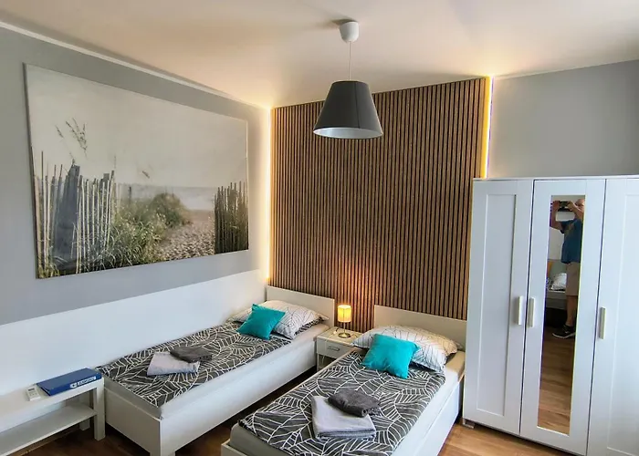 Jonashouse - Great Location Near Center- Personal Or Self Check-in