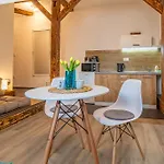 Jonashouse - Great Location Near Center- Personal Or Self Check-in Apartment Bratislava