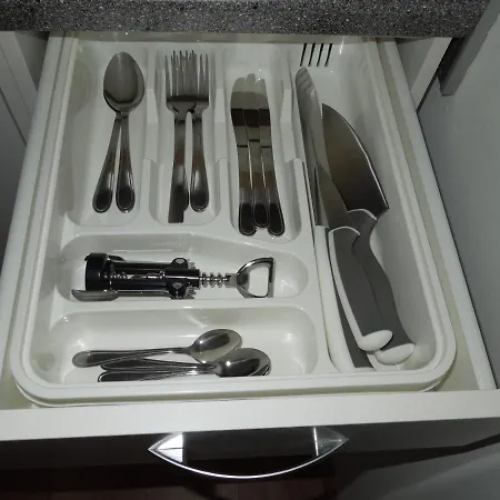 Jonashouse - Great Location Near Center- Personal Or Self Check-in * Μπρατισλάβα