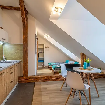 Jonashouse - Great Location Near Center- Personal Or Self Check-in Μπρατισλάβα