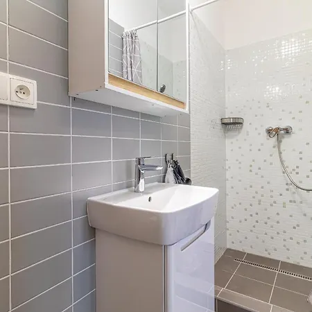 Jonashouse - Great Location Near Center- Personal Or Self Check-in * Μπρατισλάβα