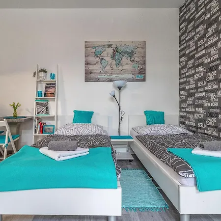 Jonashouse - Great Location Near Center- Personal Or Self Check-in Μπρατισλάβα